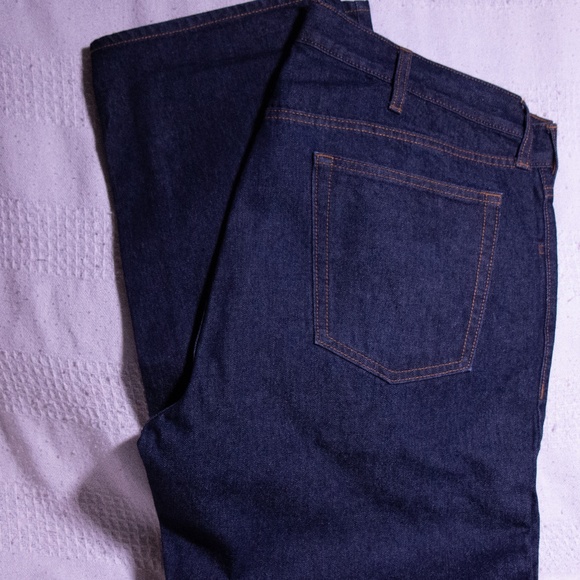 Old Navy Dark Rinse Jeans - Picture 1 of 4